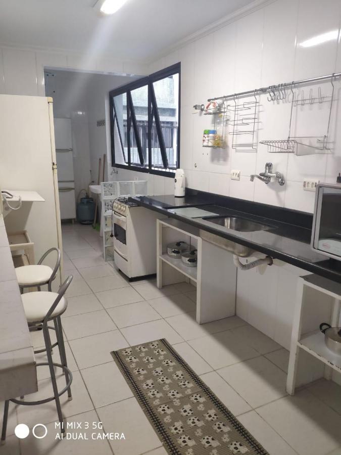 Apartamento Amplo A Menos De 400 Metros Da Praia Localizado Proximo A Praca Da Brunella, Area Nobre Do Guaruja. Exterior foto
