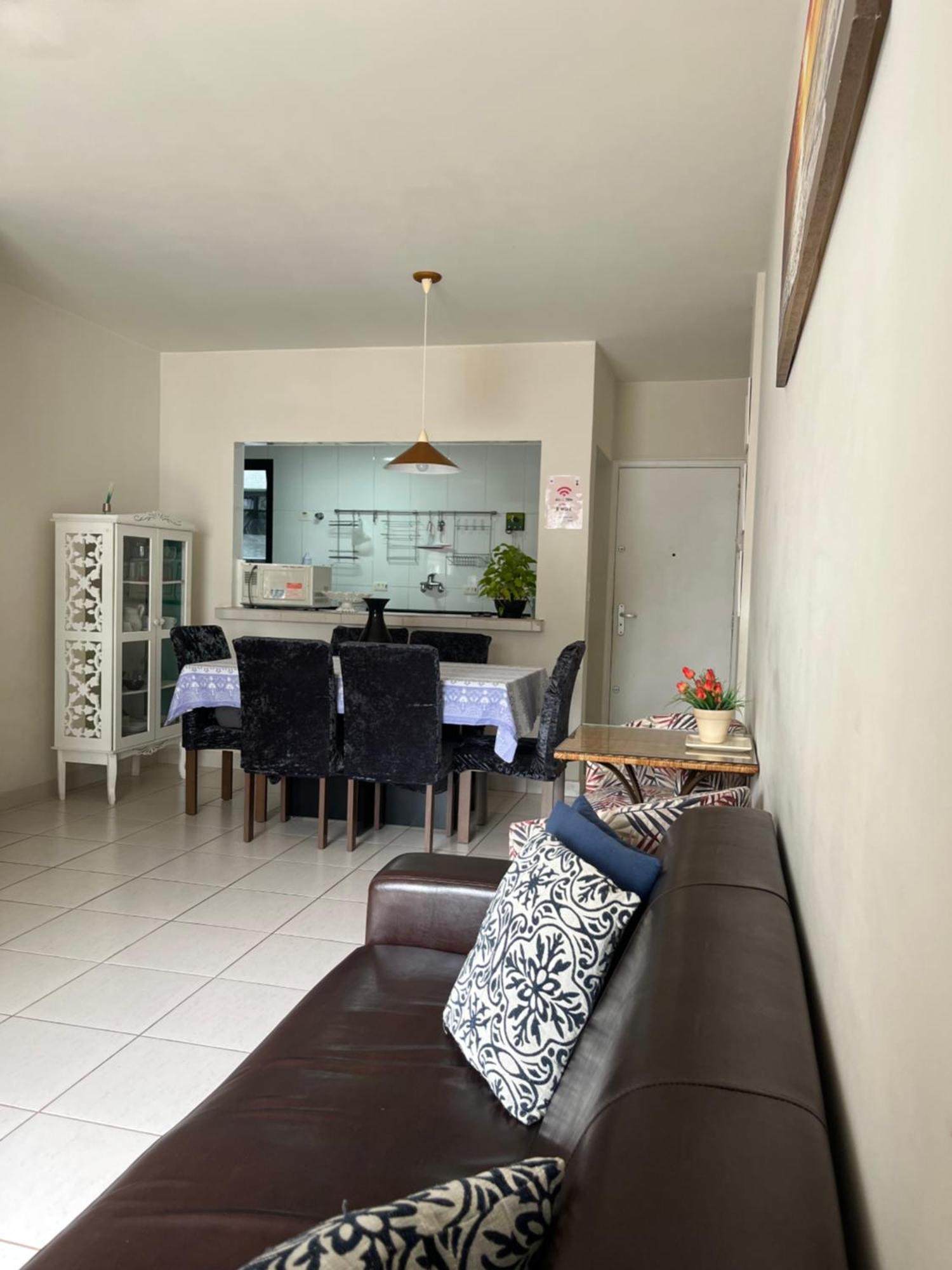 Apartamento Amplo A Menos De 400 Metros Da Praia Localizado Proximo A Praca Da Brunella, Area Nobre Do Guaruja. Exterior foto