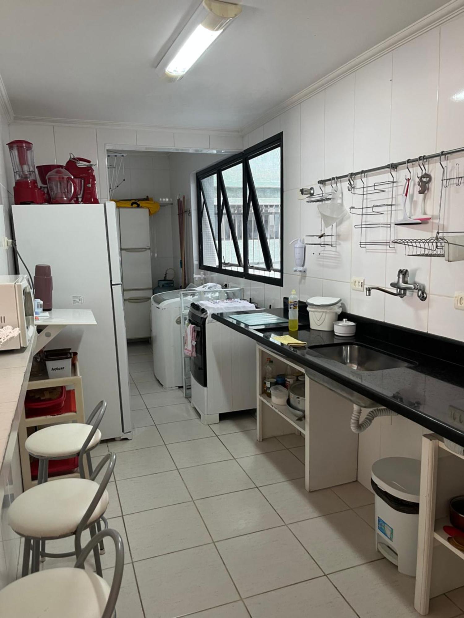 Apartamento Amplo A Menos De 400 Metros Da Praia Localizado Proximo A Praca Da Brunella, Area Nobre Do Guaruja. Exterior foto